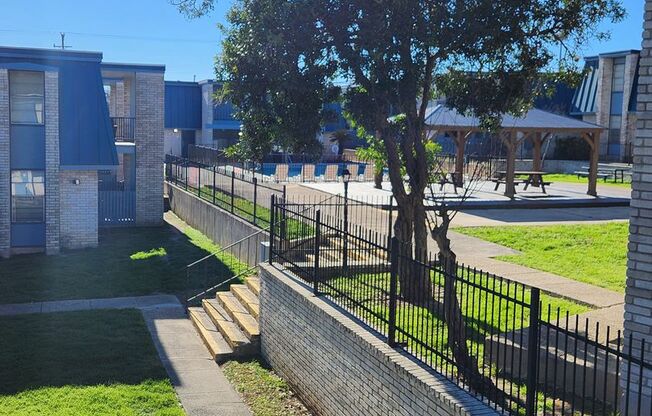 3 beds, 2 baths, 1,256 sqft, $1,500, Unit 06-0602W/D