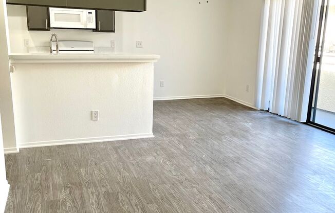 14755 Victory Blvd.