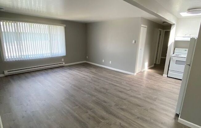 2 beds, 1 bath, 750 sqft, $1,700, Unit #506