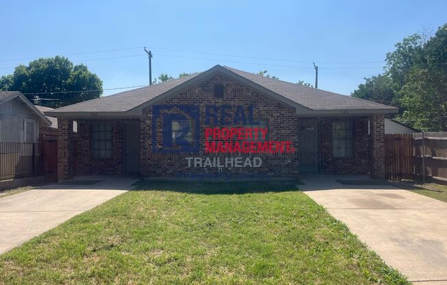 Great Location - 3 Bed/2 Bath - $500 Rent Credit Move In Special