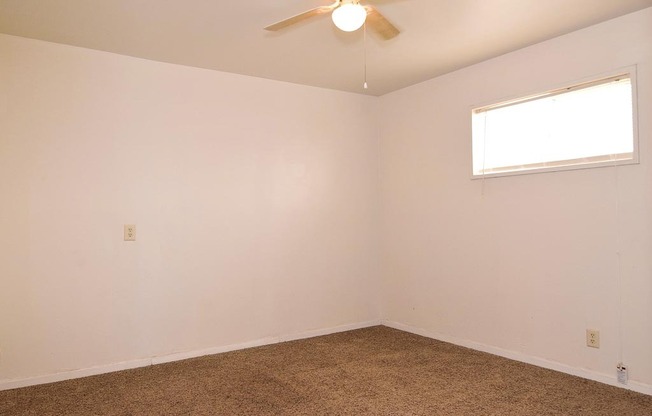 3 beds, 1 bath, $1,150