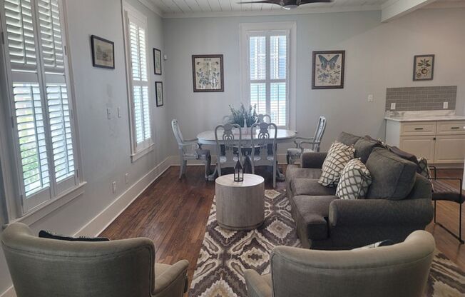 Built in 1871, Single family 3 Bedroom, 5 blocks from Seawall