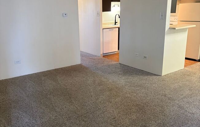 2 beds, 2 baths, 805 sqft, $1,525, Unit B-315