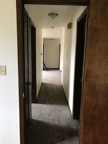 2 beds, 1 bath, $1,095