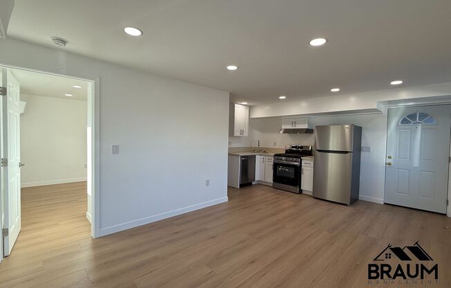 1 bed, 1 bath, 700 sqft, $1,995, Unit 206