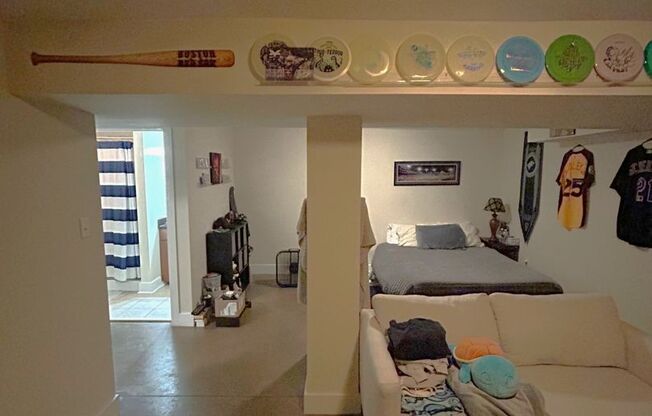 1 bed, 1 bath, 650 sqft, $1,095, Unit 102