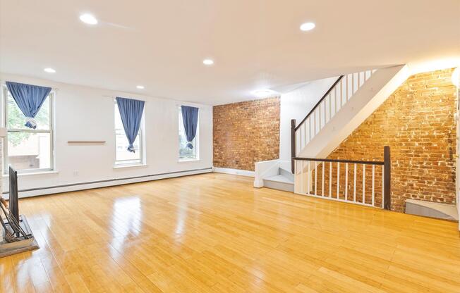 31 IRVING PL
