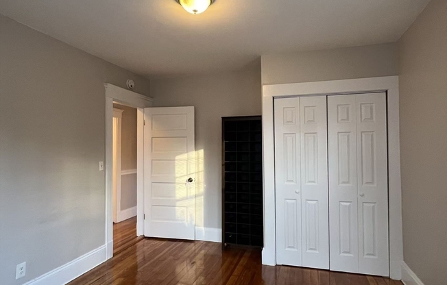 1 LAUREL ST
