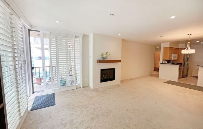 2 Bed, 2 Bath Condo on the Esplanade with gated entry