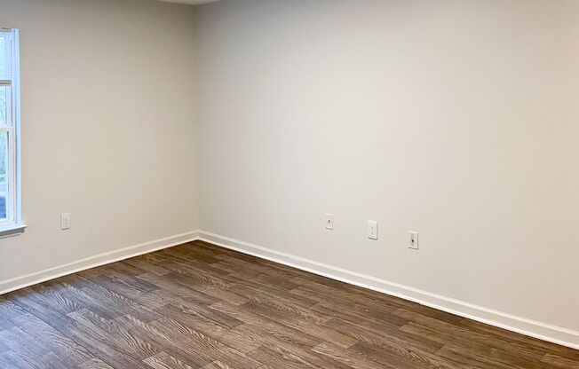 3 beds, 2 baths, 1,281 sqft, $1,284, Unit 106