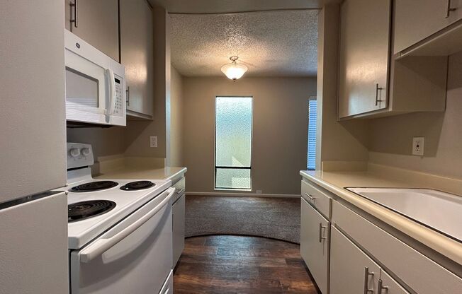 Near Everything, All Amenities!  1616 Q Street, Camellia Court Apartments