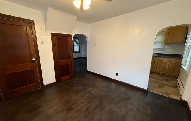 1424 S Meeker Ave - 2502 E 8th St