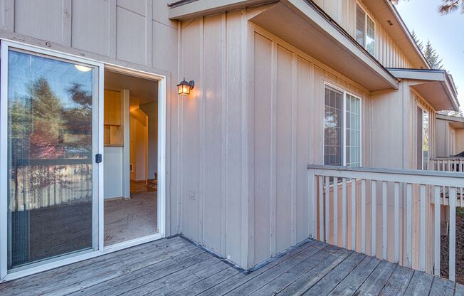 2 beds, 1.5 baths, 1,000 sqft, $1,799, Unit 347-098