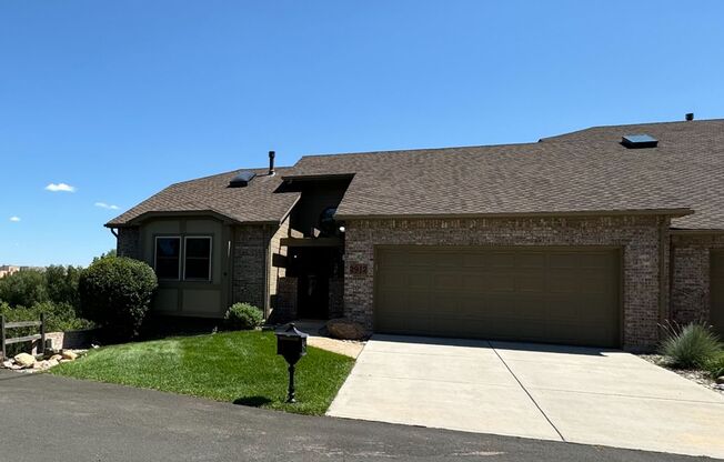 Well Maintained 3 bedroom end unit Townhome in Cheyenne Mountain area