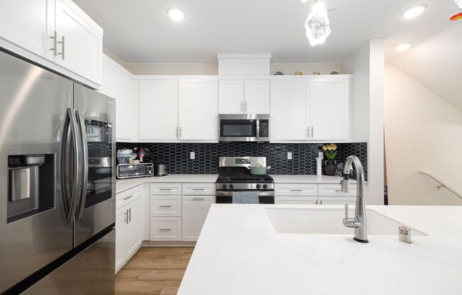 Modern 3-Story Townhouse in Agualuna!