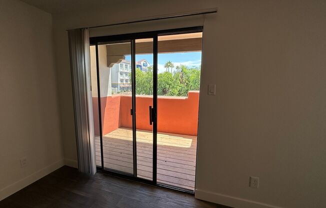 2 beds, 2 baths, 881 sqft, $1,700, Unit 228