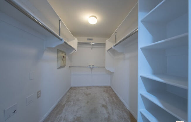 12026 Hoffman St Unit 101