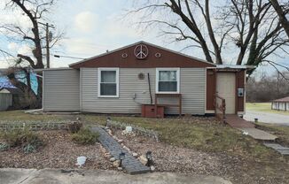 HOUSE....COMPLETELY FURNISHED