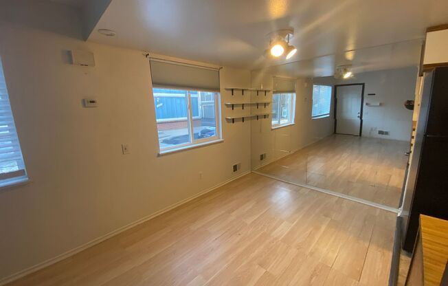 2 beds, 1 bath, $1,699