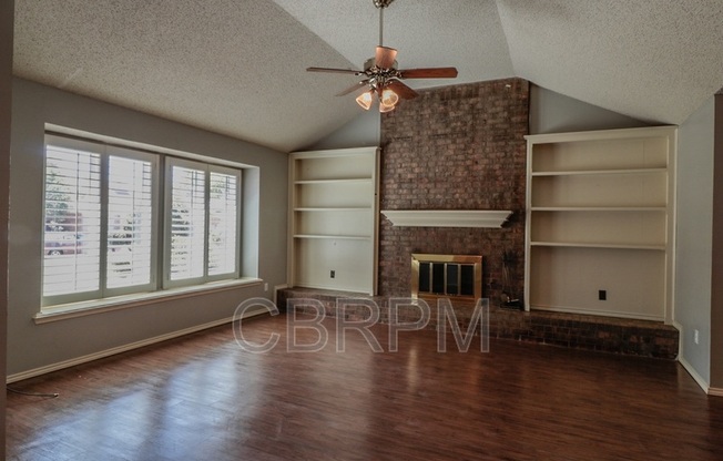 5608 89 ST