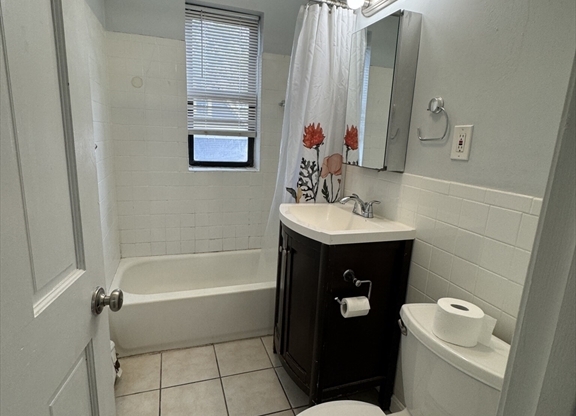 435 Walnut Ave