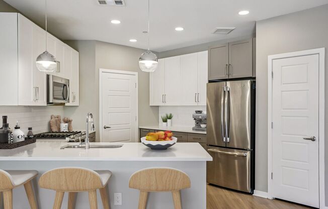 1 bed, 1 bath, 803 sqft, $1,895, Unit 430