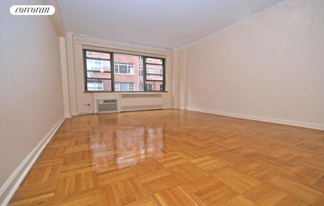 420 E 55 ST