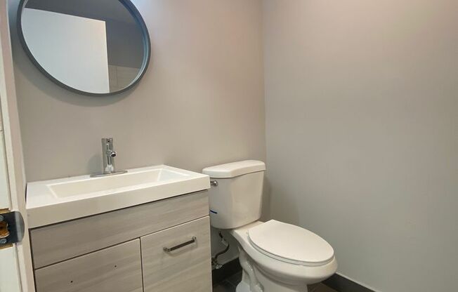 1 bed, 1 bath, 960 sqft, $1,925, Unit 65-A12