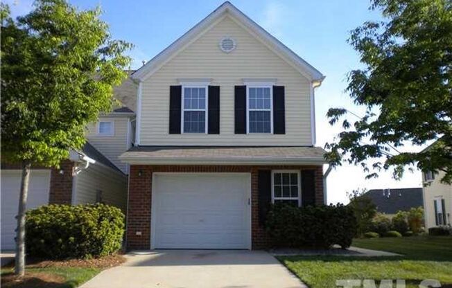 3 Bedroom Townhouse in Wakefield with 1 Car Garage