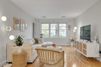 318 Rindge Ave, Cambridge MA 304