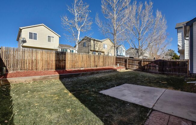 Updated 3bed 3bath home in D20 Schools!