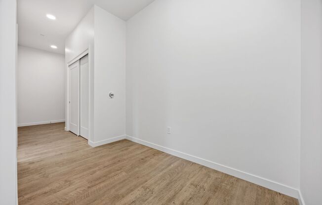 2 beds, 1 bath, 1,041 sqft, $2,250, Unit 105