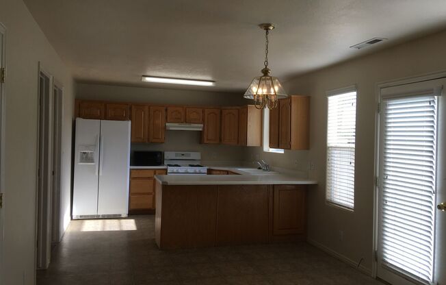 3 beds, 2 baths, $1,695