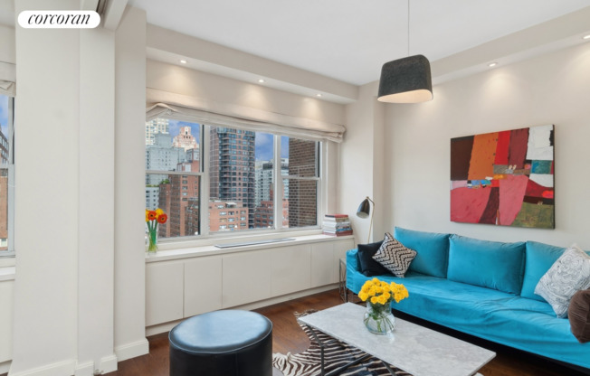3 beds, 2 baths, 1,285 sqft, $9,975, Unit 17S