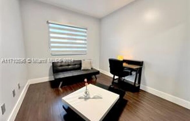 2 beds, 2 baths, 1,710 sqft, $3,400, Unit 10770 NW 66th St appt 403 (A11710596)