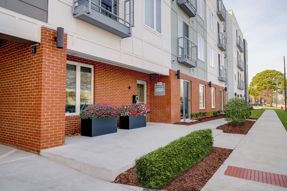 The Point on 38th Apartments