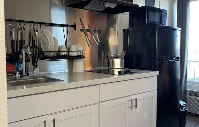 Studio, 1 bath, 230 sqft, $848, Unit 211 - 60% AMI