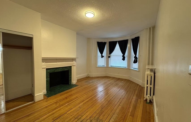 20 Glenville Ave Apt 3