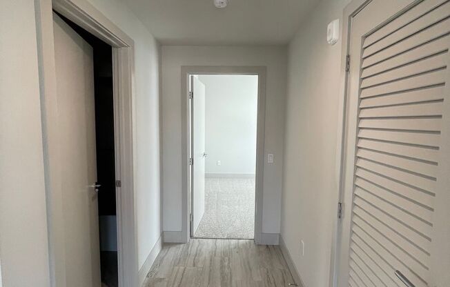 2 beds, 2 baths, 1,102 sqft, $3,292, Unit 4864 - 301