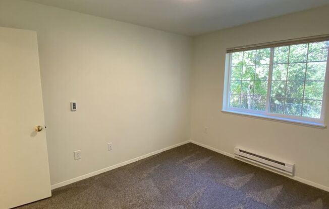 4 beds, 2 baths, 1,302 sqft, $2,350, Unit A-002