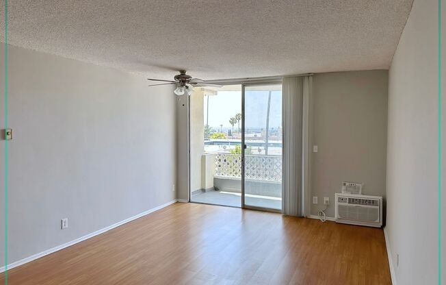 1 bed, 1 bath, 666 sqft, $1,900, Unit E204