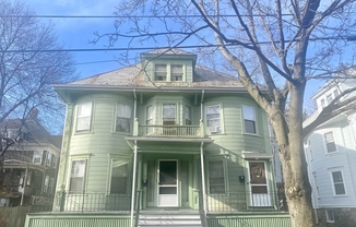 32 GRACE ST