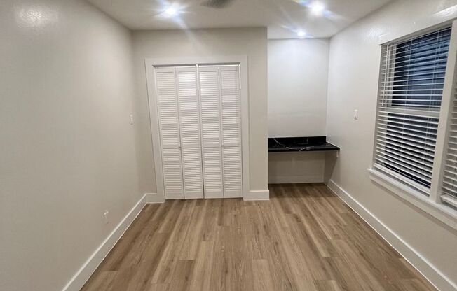 3 beds, 2 baths, 1,200 sqft, $2,599, Unit 1517-01