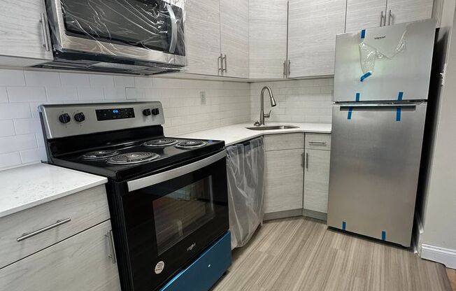 1 bed, 1 bath, 640 sqft, $1,140, Unit Apt 302