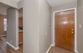 2 beds, 1 bath, 889 sqft, $985, Unit 6909-D