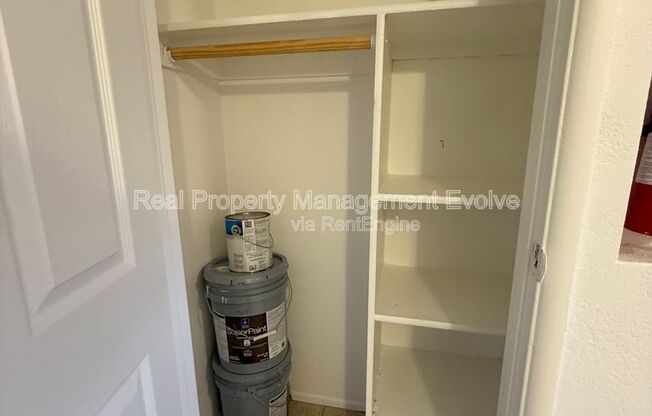 2 beds, 1 bath, 763 sqft, $995, Unit 119