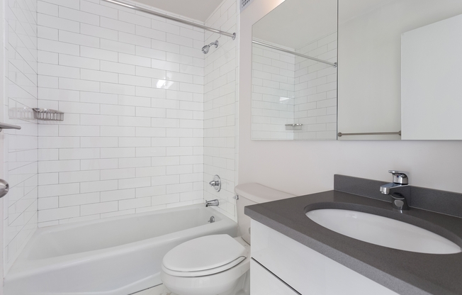 1 bed, 1 bath, 792 sqft, $4,833, Unit 26K