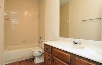 2 beds, 2 baths, 1,094 sqft, $890, Unit F08