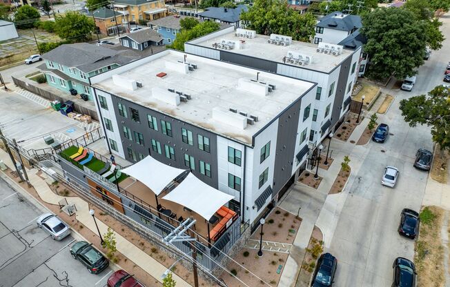 Studio, 1 bath, 327 sqft, $1,395, Unit #219