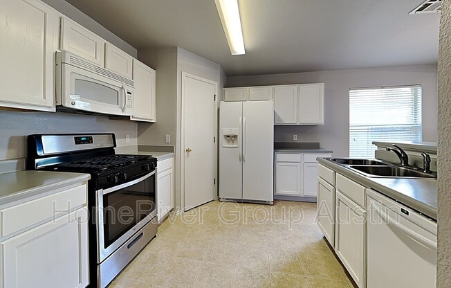 708 ENCANTO DR